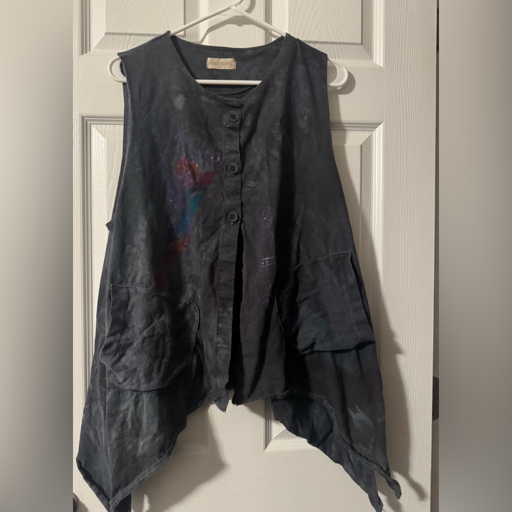 Vintage-Inspired Black Sleeveless Button Front Tunic Vest